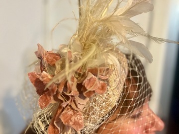 For Sale: Fascinator -  Fiona Powell Millinary