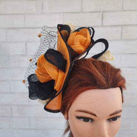 Bee & Flower Sinamay Fascinator - Spring/Summer Racing/Party