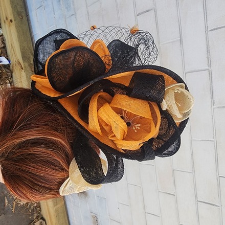 Bee & Flower Sinamay Fascinator - Spring/Summer Racing/Party