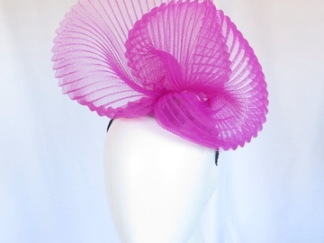 For Sale: Hot Pink Fuchsia Pleated Crinoline Headpiece