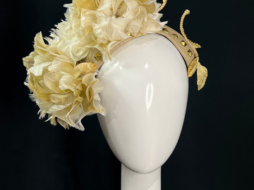 For Sale: Floral Stud Headband