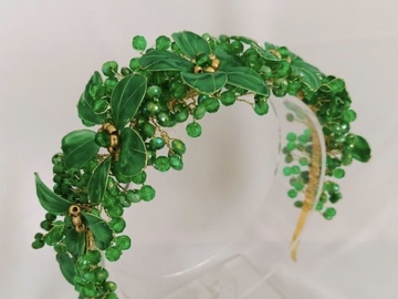 For Sale: Bright green crown 