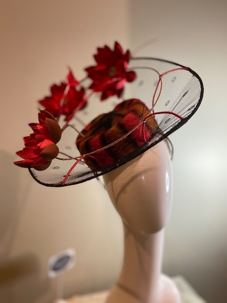 Vintage fur felt asymmetrical upbrim 