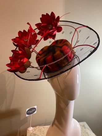 Vintage fur felt asymmetrical upbrim 