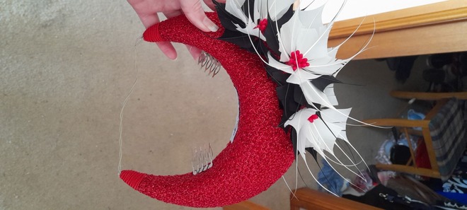 Red straw halo crown