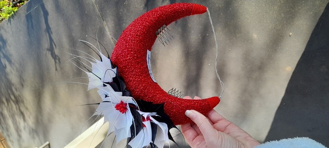 Red straw halo crown