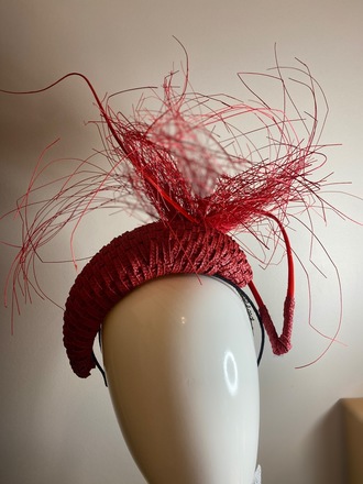 Red woven bandeau with spritz straw flower