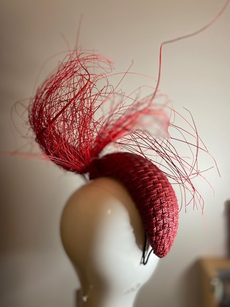 Red woven bandeau with spritz straw flower