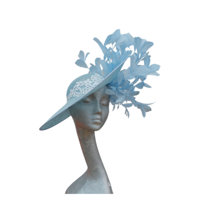Elise - Pale blue and white & Hatinator