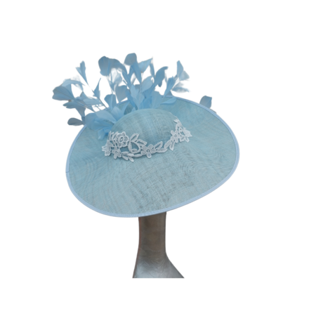 Elise - Pale blue and white & Hatinator