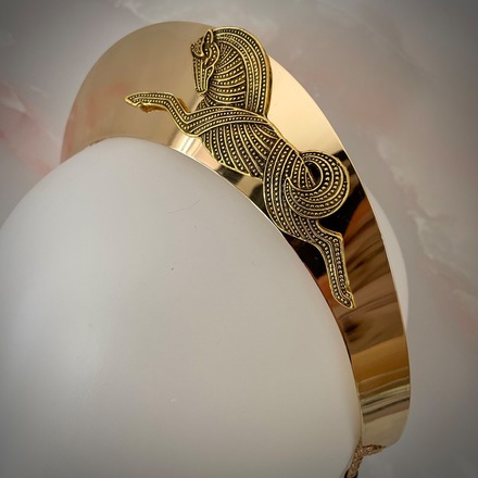 Phar Lap crown gold