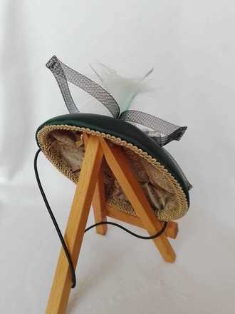 green emerald hat