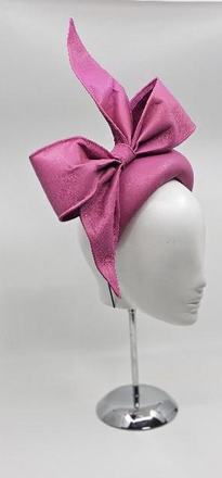 Item 229 - Pia