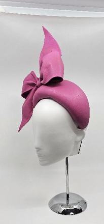Item 229 - Pia