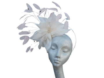 For Sale: Dream Ivory & Pale Pink Fascinator