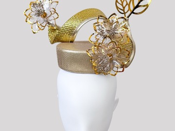 For Sale: DIVINA DORATA Gold Leather Mini Pillbox