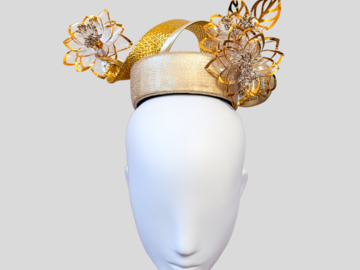 For Sale: DIVINA DORATA Gold Leather Mini Pillbox