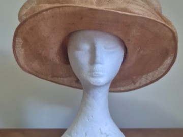 For Sale: Vintage Crochetta Natural Sinamay Asymmetrical Wide-Brim Por