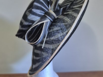 For Sale: 1990s black & grey animal print Caterina Lucci wide brim hat