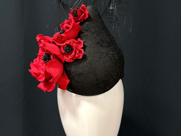 For Sale: Red Roses and Lace Percher